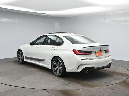 2021 BMW 330 xDrive