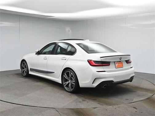 2021 BMW 330 xDrive