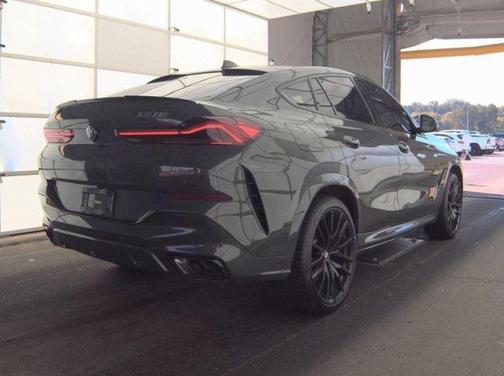 2021 BMW X6 M50i