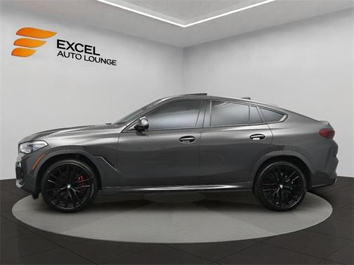 2021 BMW X6 M50i