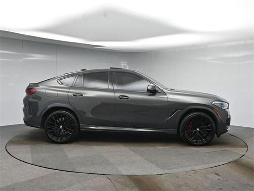2021 BMW X6 M50i