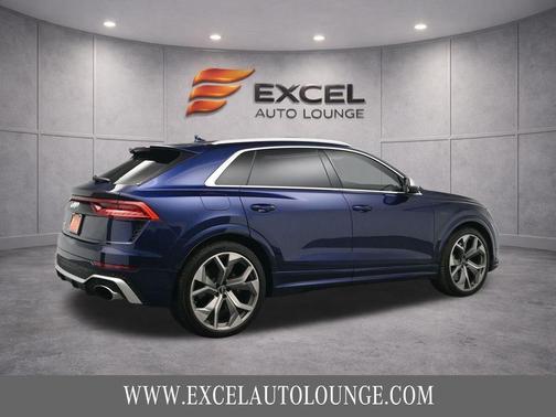 Navarra Blue Metallic 2022 Audi RS Q8 4.0T