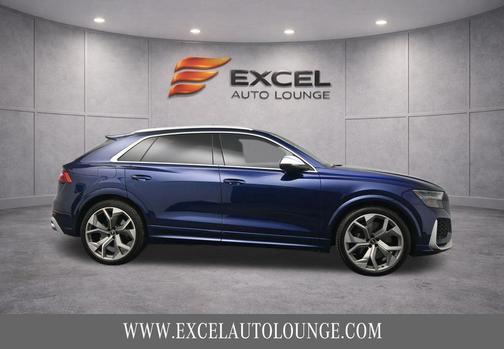 Navarra Blue Metallic 2022 Audi RS Q8 4.0T