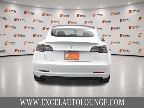 Pearl White Multi-Coat 2021 Tesla Model 3 Long Range