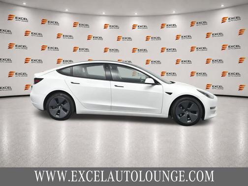 Pearl White Multi-Coat 2021 Tesla Model 3 Long Range