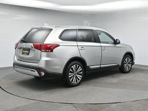 2020 Mitsubishi Outlander SEL