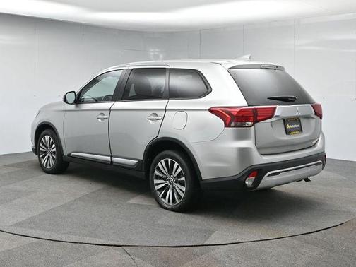 2020 Mitsubishi Outlander SEL