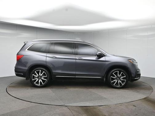 2020 Honda Pilot Touring 8-Passenger