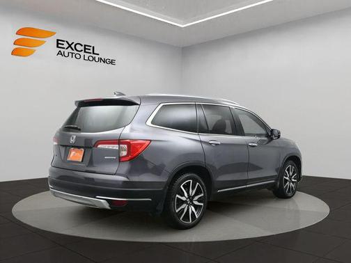 2020 Honda Pilot Touring 8-Passenger