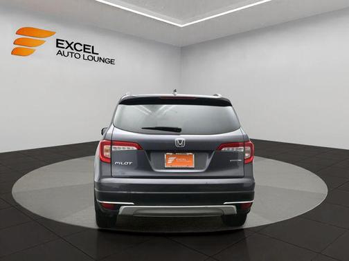 2020 Honda Pilot Touring 8-Passenger