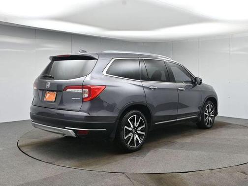 2020 Honda Pilot Touring 8-Passenger