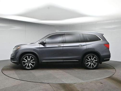 2020 Honda Pilot Touring 8-Passenger