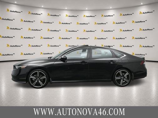 Crystal Black Pearl 2023 Honda Accord Hybrid Sport