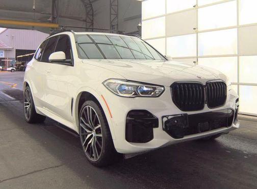 2023 BMW X5 M50i