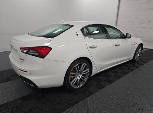 2022 Maserati Ghibli Modena