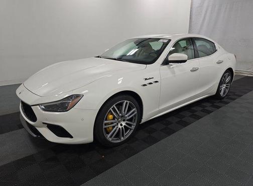 2022 Maserati Ghibli Modena
