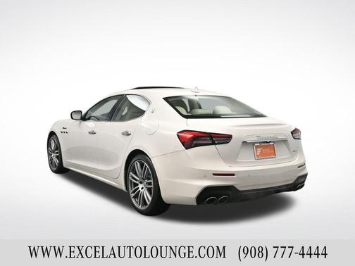 2022 Maserati Ghibli Modena