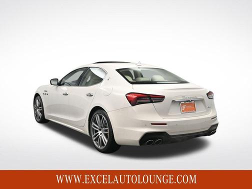 2022 Maserati Ghibli Modena