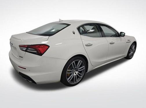 2022 Maserati Ghibli Modena