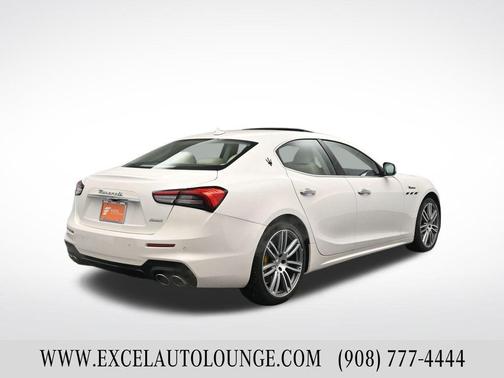 2022 Maserati Ghibli Modena