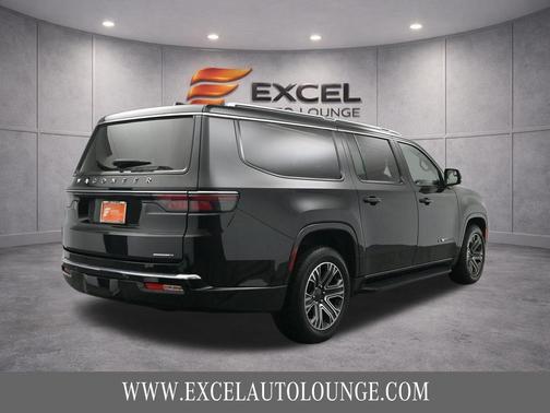 Diamond Black Crystal Pearlcoat 2024 Jeep Wagoneer L Series II 4x4