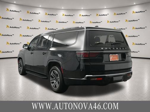 Diamond Black Crystal Pearlcoat 2024 Jeep Wagoneer L Series II 4x4