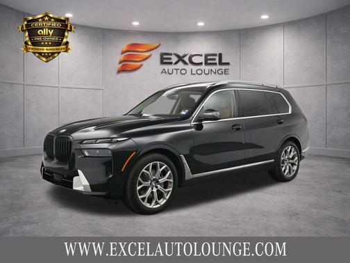 Black Sapphire Metallic 2024 BMW X7 xDrive40i