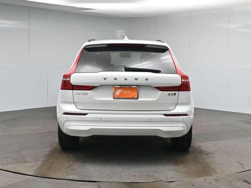 2023 Volvo XC60 B5 Core