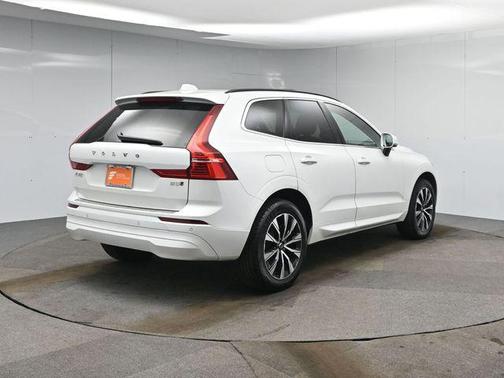 2023 Volvo XC60 B5 Core