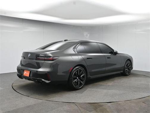 2023 BMW 760 i xDrive
