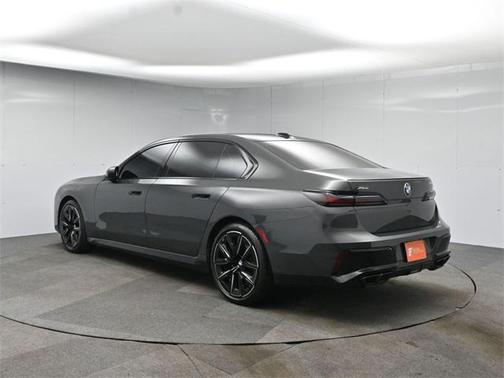 2023 BMW 760 i xDrive