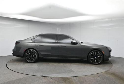 2023 BMW 760 i xDrive