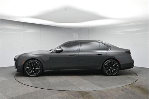 2023 BMW 760 i xDrive
