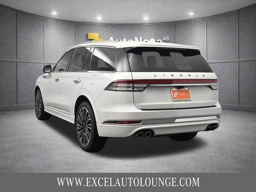 Pristine White Metallic Tri-Coat 2020 Lincoln Aviator Black Label AWD