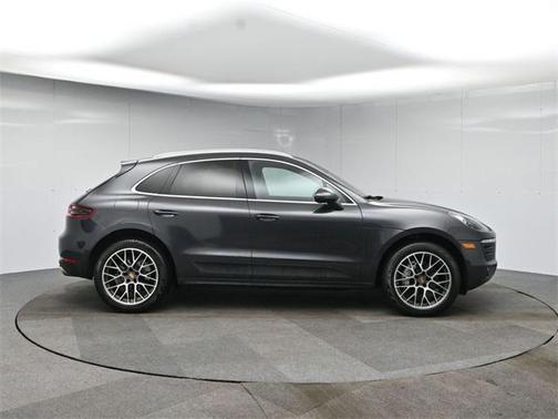 2018 Porsche Macan Base