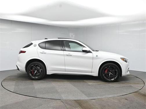2018 Alfa Romeo Stelvio Quadrifoglio