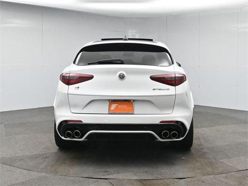 2018 Alfa Romeo Stelvio Quadrifoglio