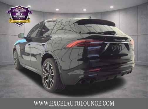 Nero Tempesta Metallic 2023 Maserati Grecale Modena