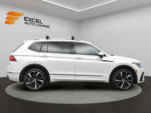 2022 Volkswagen Tiguan 2.0T SEL R-Line 4MOTION