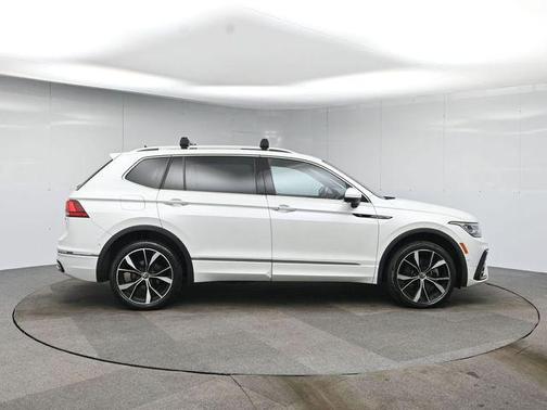 2022 Volkswagen Tiguan 2.0T SEL R-Line 4MOTION