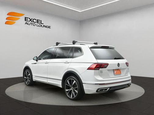 2022 Volkswagen Tiguan 2.0T SEL R-Line 4MOTION