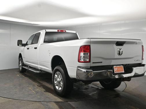 Bright White Clearcoat 2023 RAM 2500 Big Horn Crew Cab 4x4 8' Box