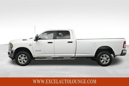 2023 RAM 2500 Big Horn Crew Cab 4x4 8' Box