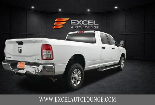 2023 RAM 2500 Big Horn Crew Cab 4x4 8' Box