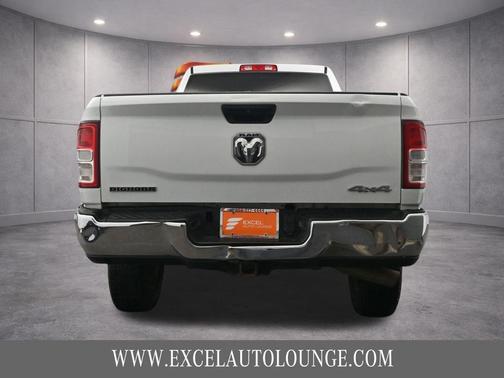 Bright White Clearcoat 2023 RAM 2500 Big Horn Crew Cab 4x4 8' Box