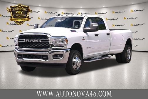 Bright White Clearcoat 2024 RAM 3500 Big Horn Crew Cab 4x4 8' Box