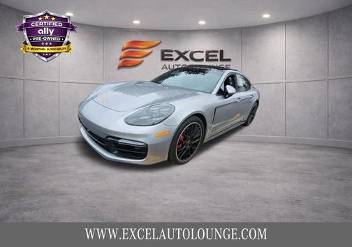 2019 Porsche Panamera GTS