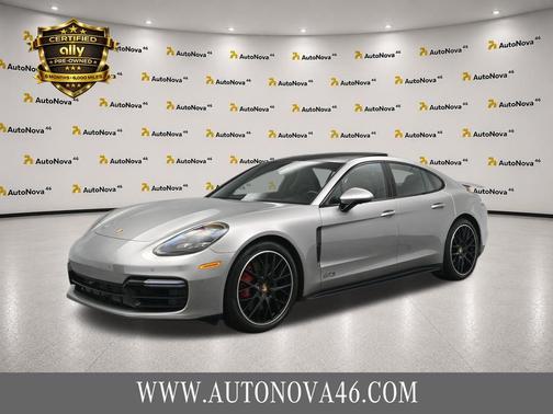 Carmine Red 2019 Porsche Panamera GTS