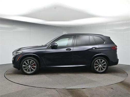 2021 BMW X5 M50i