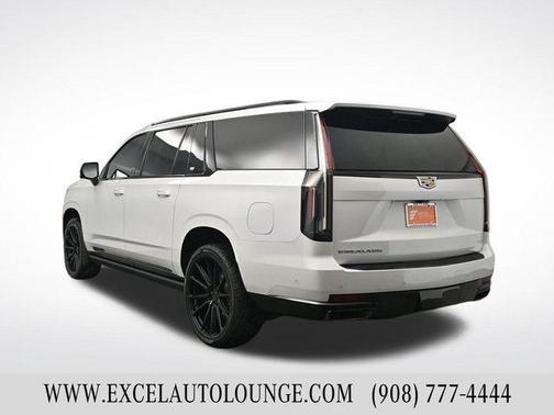 2022 Cadillac Escalade ESV Sport